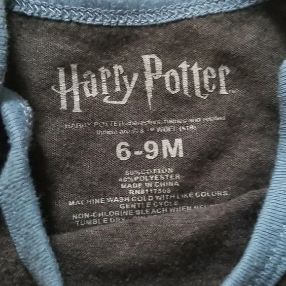 🥳HOST PICK🥳❣5 for $25 Sale❣ Bundle of 2 Harry Potter Onesies - Picture 5 of 6